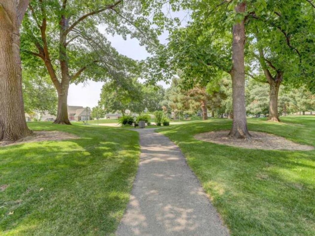 Experience Nirvana With Artwork Collections From Around The Globe Located In Lakewood Neighborhood In Se Boise Next To A Park, Minutes From Bown Crossing And The Boise River, 10 Minutes To Downtown, 4 Beds, Sleeps 8, Pets Welcome In Large Fenced In Y Buitenkant foto