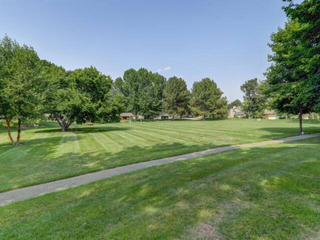Experience Nirvana With Artwork Collections From Around The Globe Located In Lakewood Neighborhood In Se Boise Next To A Park, Minutes From Bown Crossing And The Boise River, 10 Minutes To Downtown, 4 Beds, Sleeps 8, Pets Welcome In Large Fenced In Y Buitenkant foto